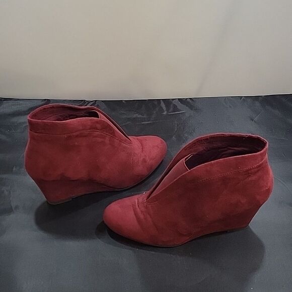 CHINESE LAUNDRY WOMEN'S MALDEN VIPI BOOTIE - Picture 7 of 16